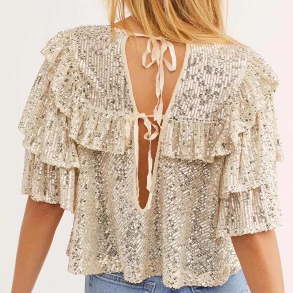 🥳HP New Free People Dance Floor XS Silver Allover Sequin Ruffle Relaxed Pullover - Picture 4 of 8